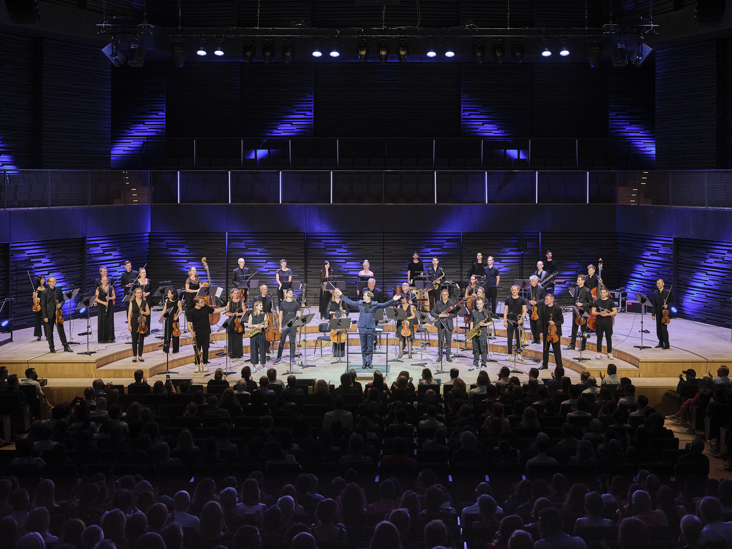 Münchener Kammerorchester auf der Bühne der Isarphilharmonie